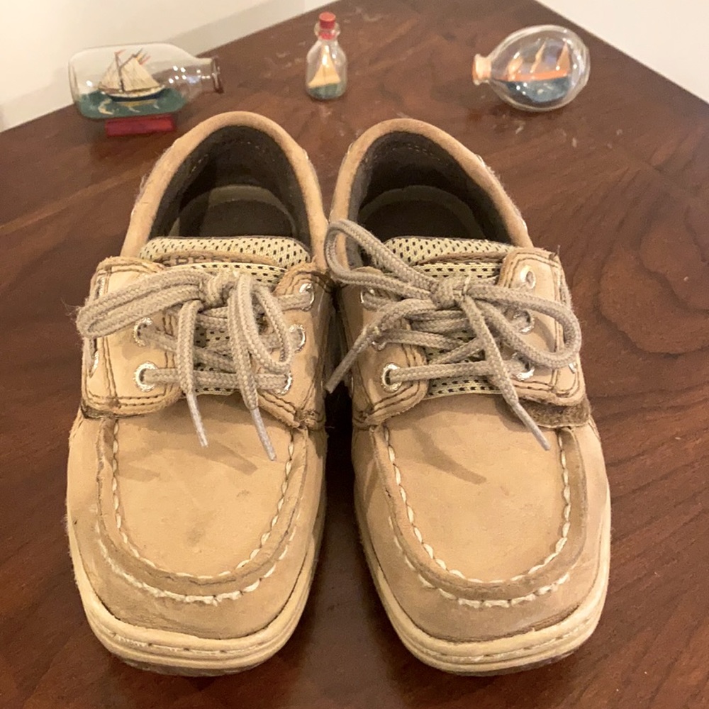 Toddler size 10 Sperry shoes